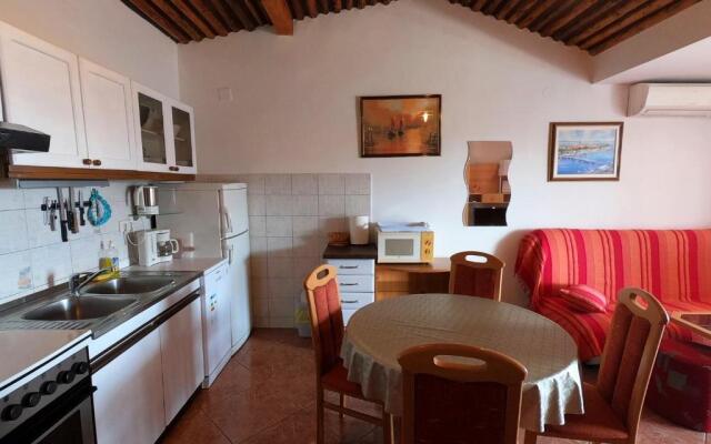 Apartments Ana - 120m from beach