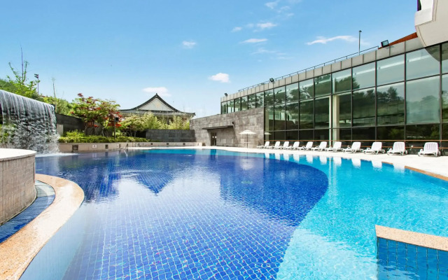 Lotte Buyeo Resort