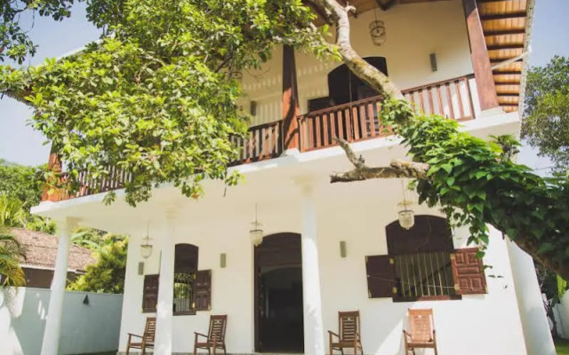 Villa Frangipani