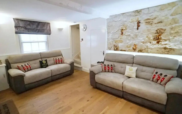 Modern, Chic 3BR Townhouse in Central Oxford