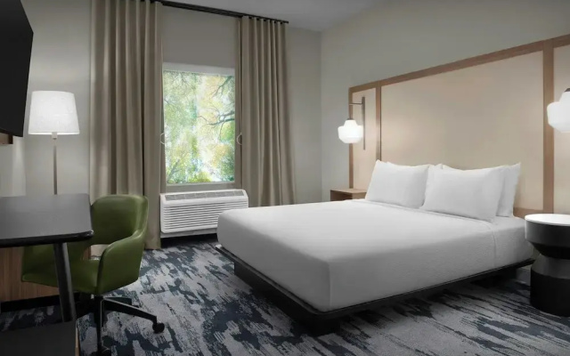 Fairfield Inn & Suites by Marriott Paris