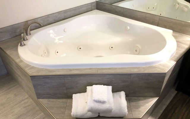 Best Western Plus Coldwater Hotel