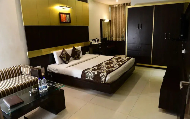 Hotel Ravisha Continental