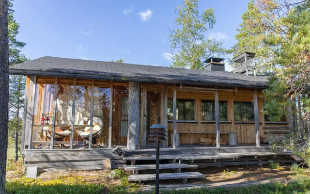 VESI - The White Blue Wilderness Lodge