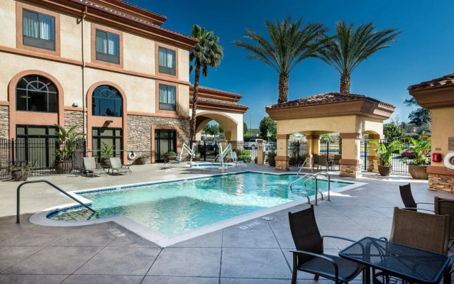 Holiday Inn Express and Suites Ontario Airport by IHG