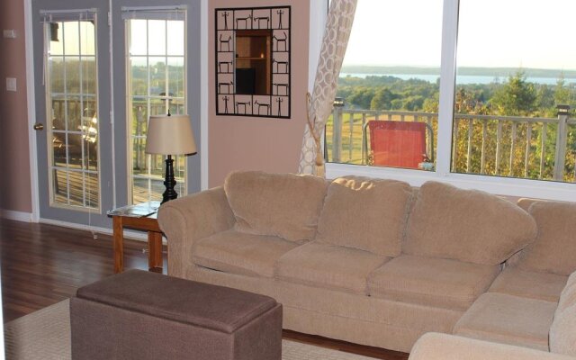 Hillview Haven Estate