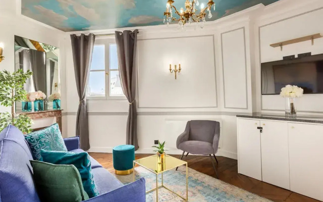 Merveil Luxury Suites - Royale - Saint Honore view