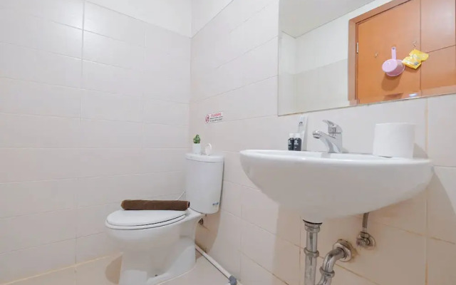 Studio Apartment Near Kalibata Station At Woodland Park Residence