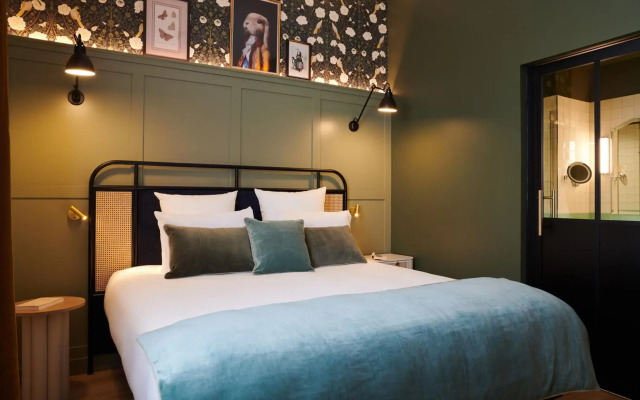 Square Lodge Hotel La Roche Sur Yon - Handwritten Collection