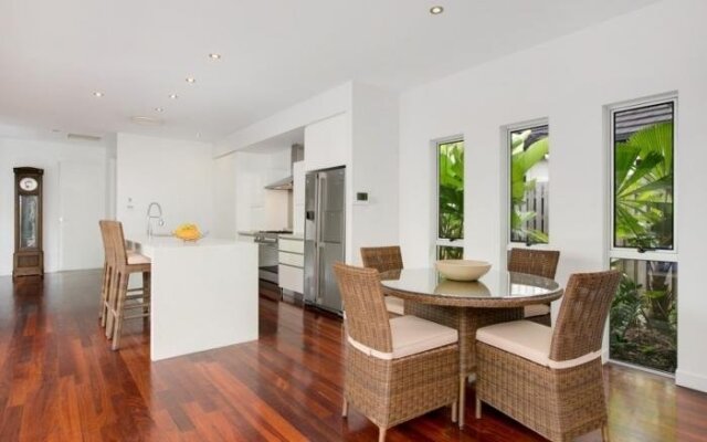 The Boat House - Luxury Holiday House