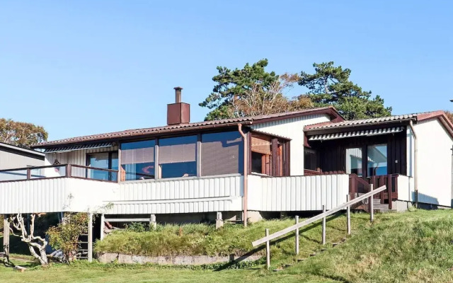 6 Person Holiday Home in Laholm-by Traum