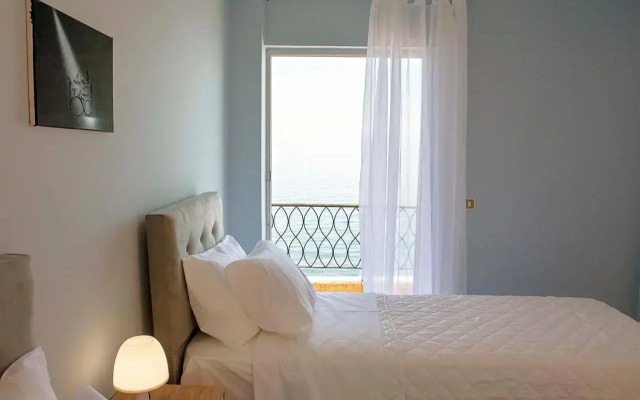T8 Apartment On The Beach