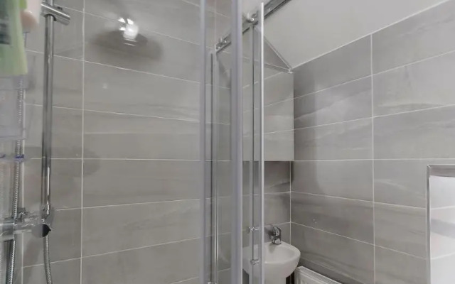 NEW Glenside Abbey sleeping 7 guests