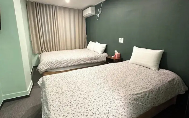 R Guesthouse Jongmyo