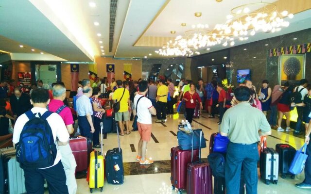 Greens Hotel & Suites