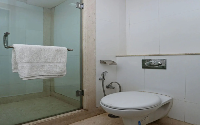 OYO 11322 Hotel The Camria