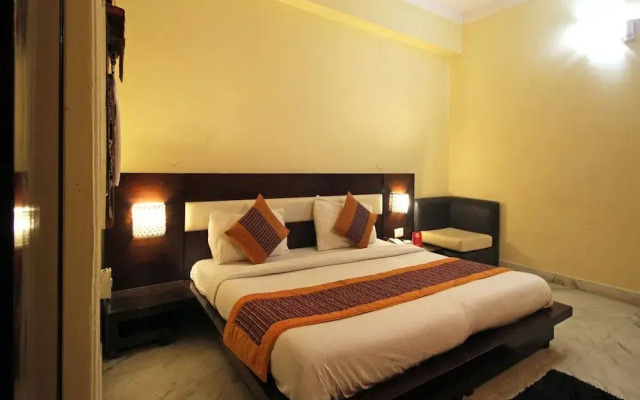 OYO 5106 HKS Residency