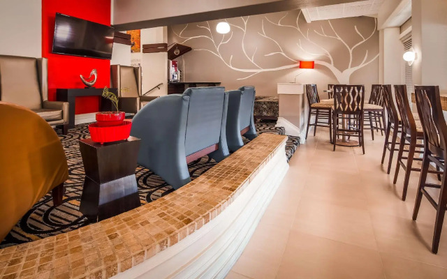 Aiden Austin City Hotel