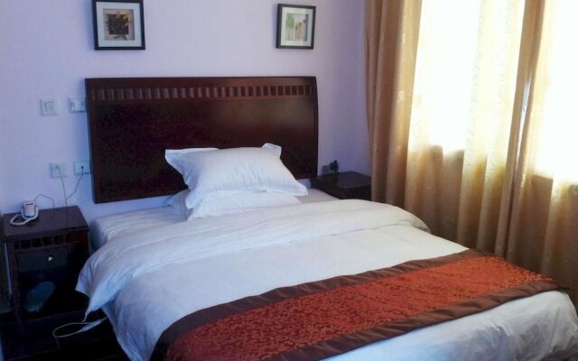 Qianglong Business Hotel - Maoxian