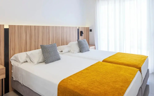 Apartamentos La Laguna Fase II
