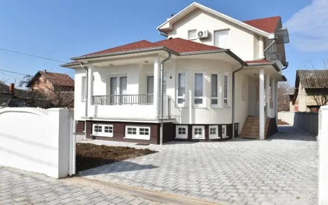 Hostel Mir