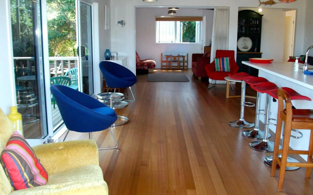 Onetangi Haven - Onetangi Holiday Home