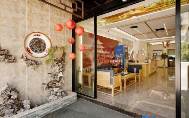 Yilou Tingfeng Hotel (Luoyang Luoqi Ancient City Cross Street Branch)