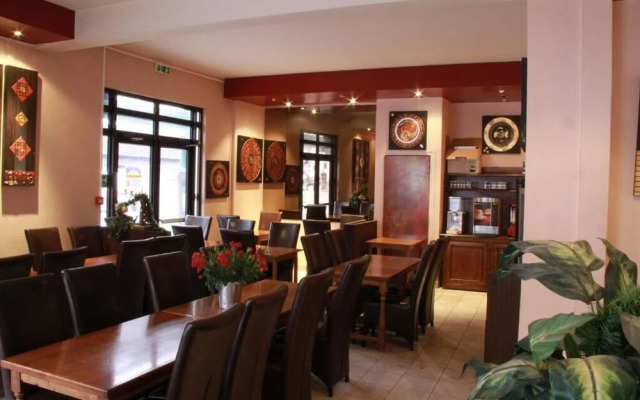 Hôtel Les Artistes