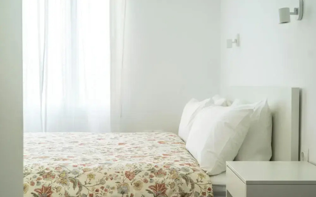 Superb flat in historic centre of Athens