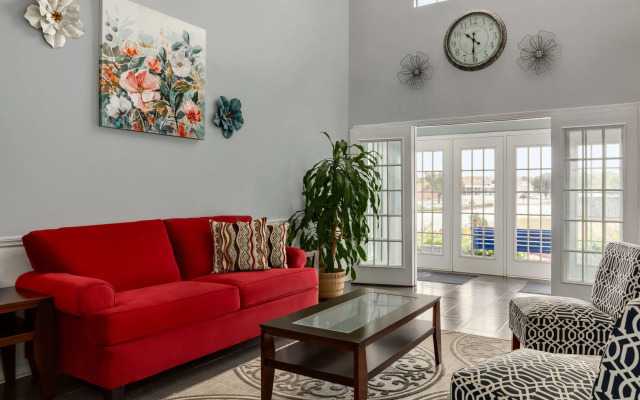 Baymont by Wyndham Albany at Albany Mall