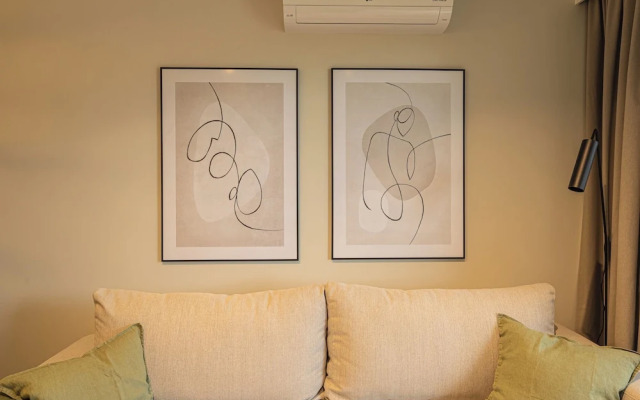 Deluxe Zen Apartment & Spa