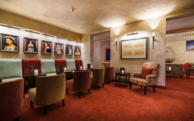 Schlosshotel Weyberhöfe