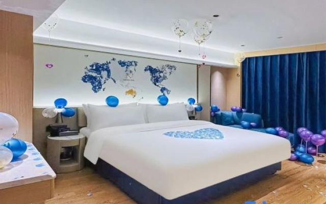 Zhaotong Kyriad Marvelous Hotel (Ancient City Financial Center Branch)