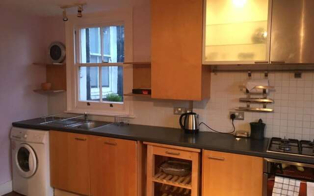 Perfect 2bed Flat in Lively Clapham