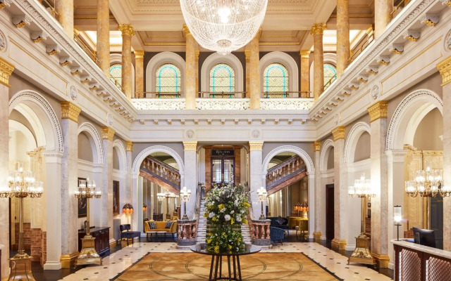 The Clermont London, Victoria