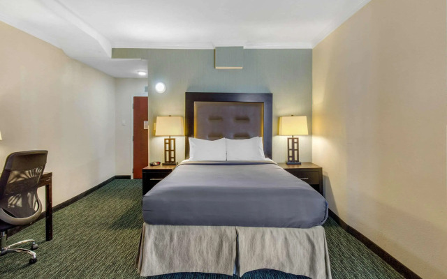 Quality Inn Center City