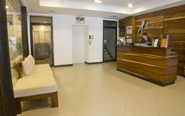 OYO 103 Artina Suites Hotel