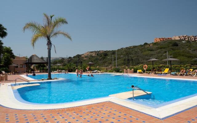 2199-Apt with terrace and pools