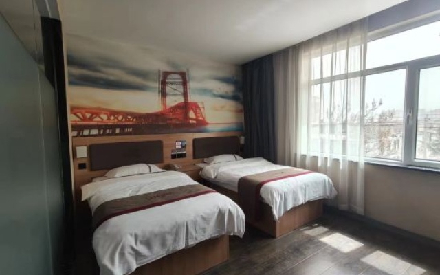 Shankee Hotel (Luquan Tongye)