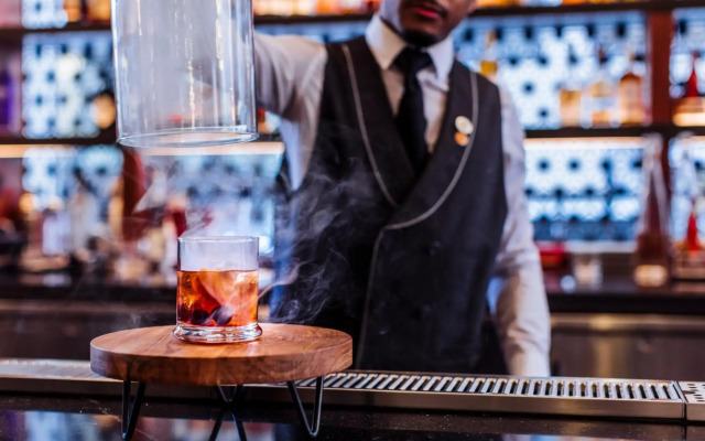 The Candler Hotel Atlanta, Curio Collection by Hilton