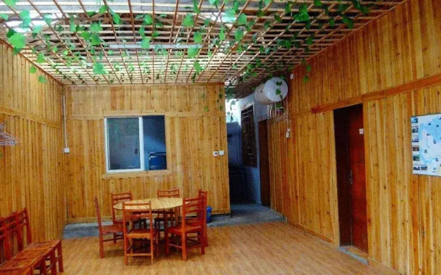 Zhangjiajie Qingren Inn