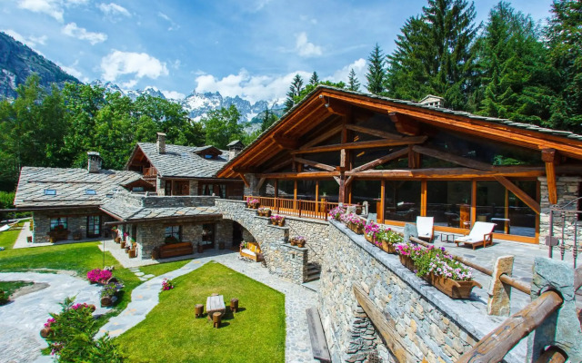 Hotel Au Coeur Des Neiges Spa & E-bike