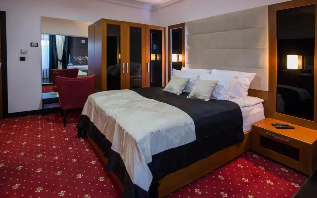 Hotel President