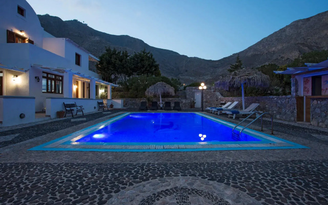 The Birds Villa included Car rental