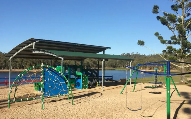 Lake Tinaroo Holiday Park