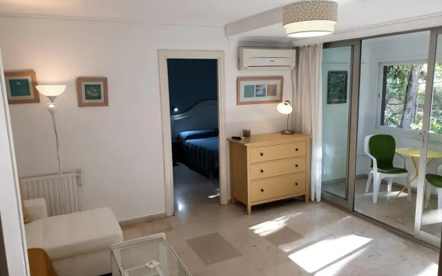 1 Bedroom Apartment Second Line Beach- Parque Marbella Building