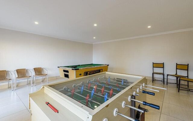 Cayley Mountain Resort