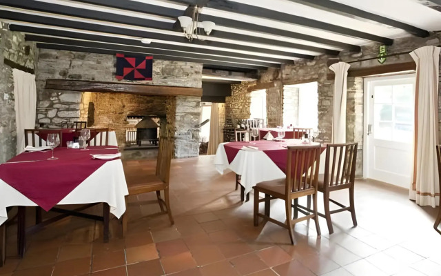 Tŷ Mawr Country Hotel