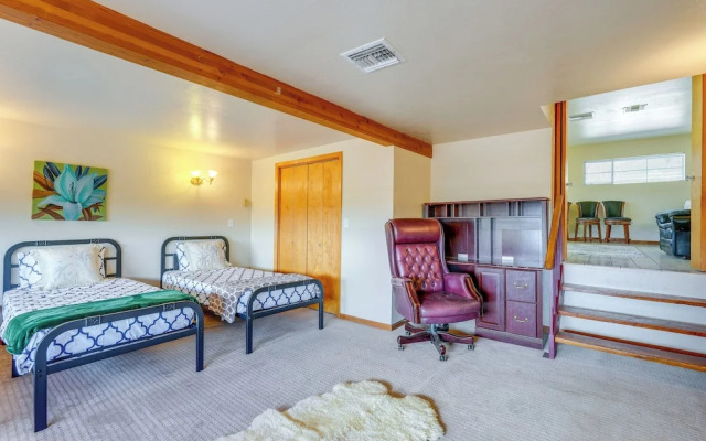 Close to Hiking & Biking: Mtn-view Phoenix Home