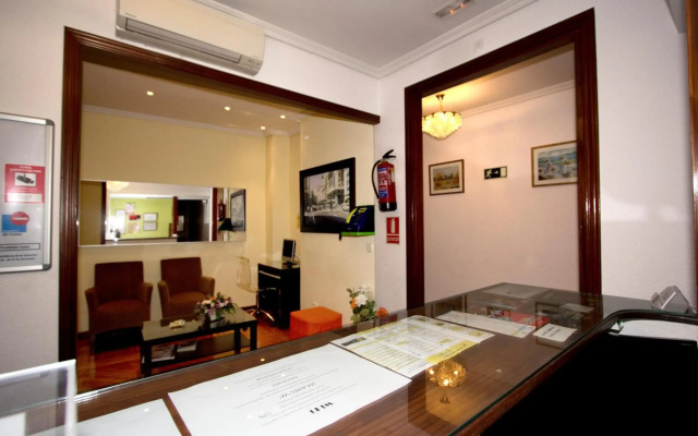 Hostal Los Alpes